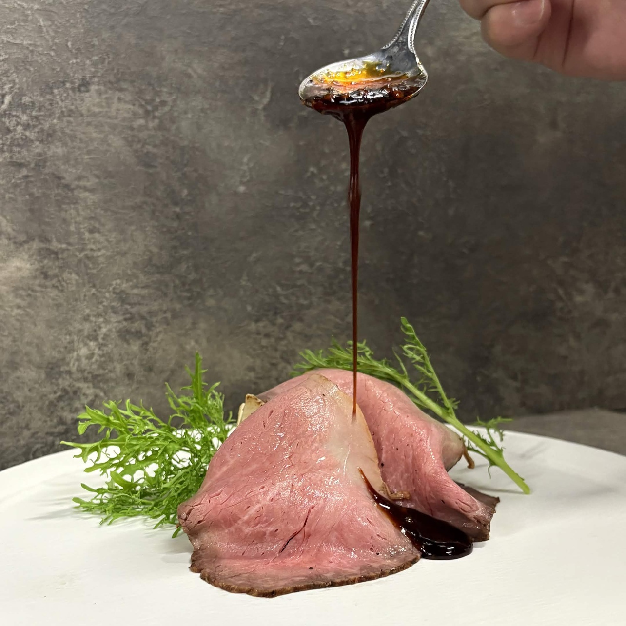 味王を使った肉料理イメージ